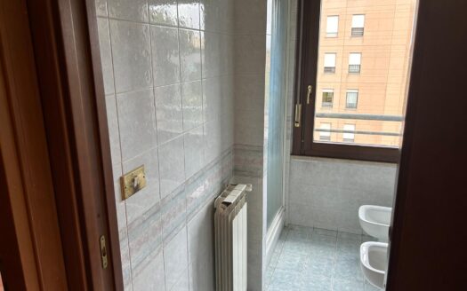 QUADRILOCALE IN VENDITA ZONA EUR TORRINO VIA CATERINA TROIANI