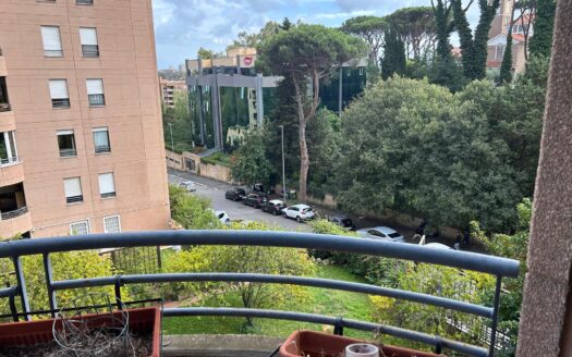 QUADRILOCALE IN VENDITA ZONA EUR TORRINO VIA CATERINA TROIANI