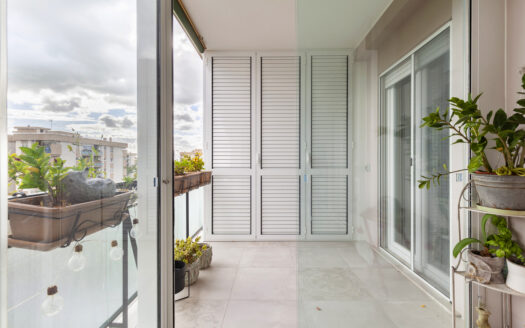 SPLENDIDO TRILOCALE FINEMENTE RISTRUTTURATO ZONA EUR TORRINO VIA FIUME BIANCO