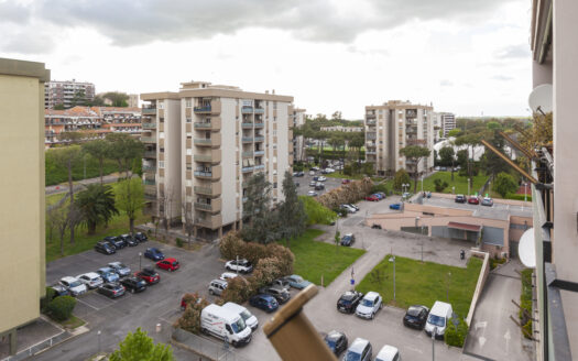 SPLENDIDO TRILOCALE FINEMENTE RISTRUTTURATO ZONA EUR TORRINO VIA FIUME BIANCO