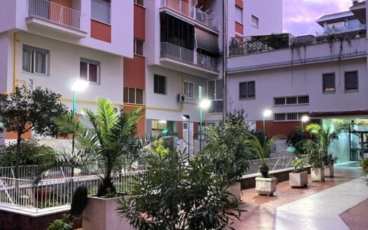 VIA TUSCOLANA, OTTIMO USO INVESTIMENTO